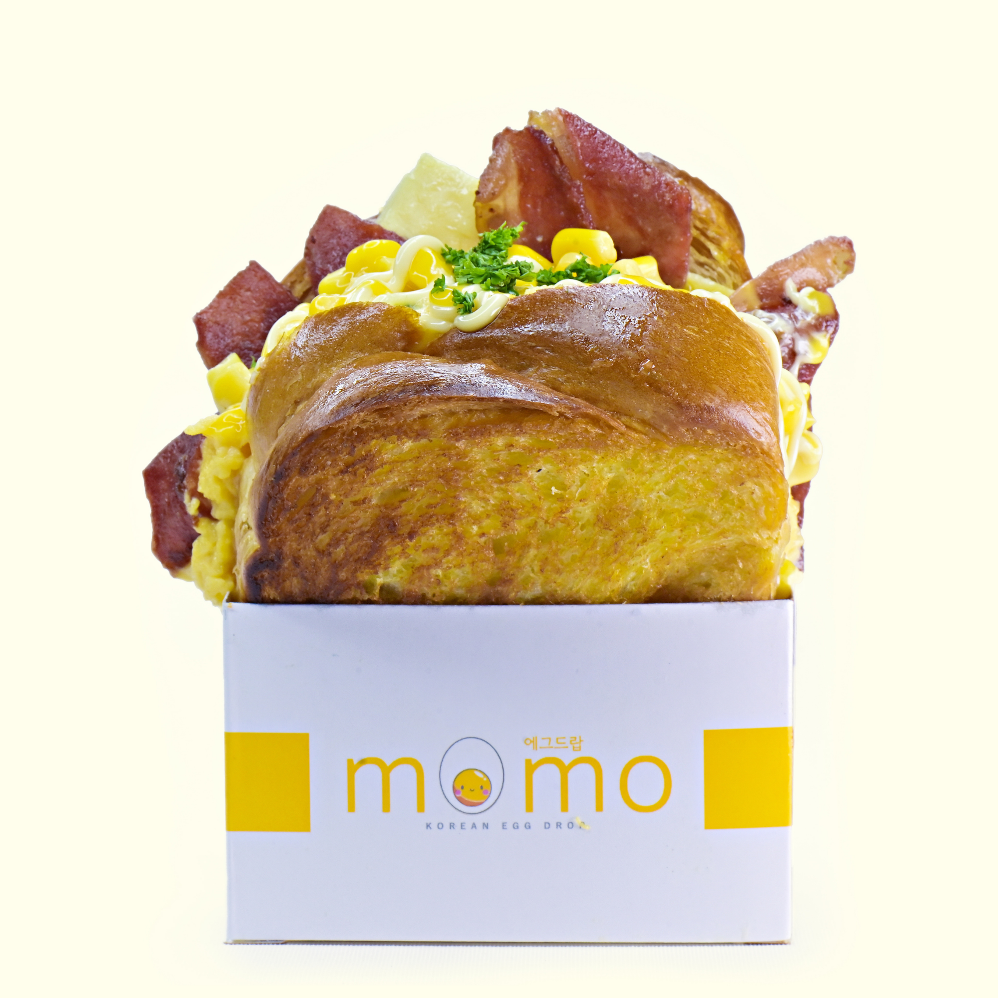 Surprise shop eggs momo